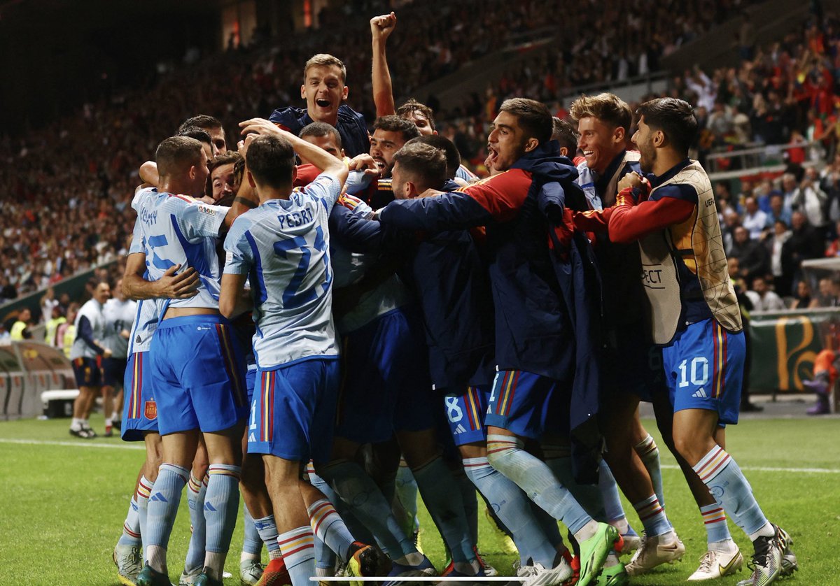 lamacope's tweet photo. España ha sufrido.
España ha sobrevivido 
España ha peleado.
Y al final…lo más importante del fútbol 
ESPAÑA HA GANADO https://t.co/4Te6sf0Rj4