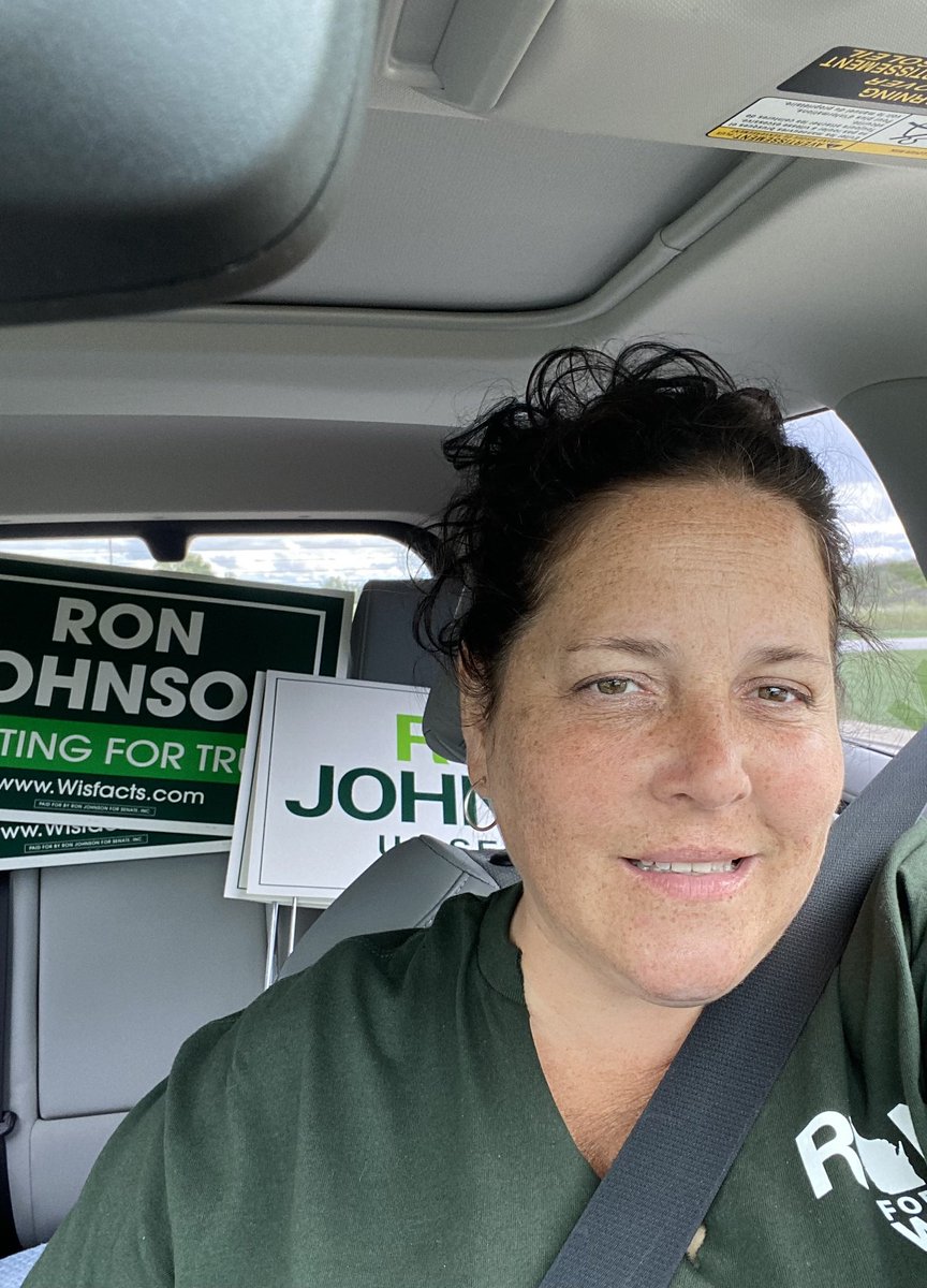 RconservativeA's tweet photo. @TeamRonJon Stop by our Franklin office to get your #FightingforTruth lawn sign. #WIRedWave #RonJohnsonSenator https://t.co/6QAcAelwL6