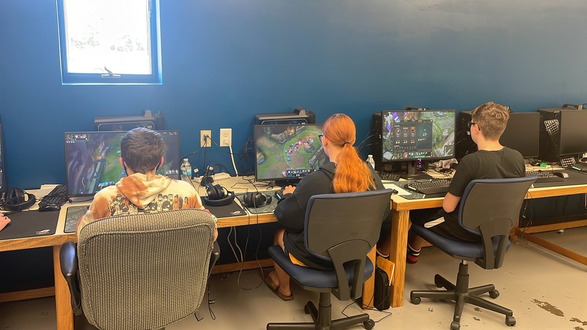 BPHSDragonsKS tweet media