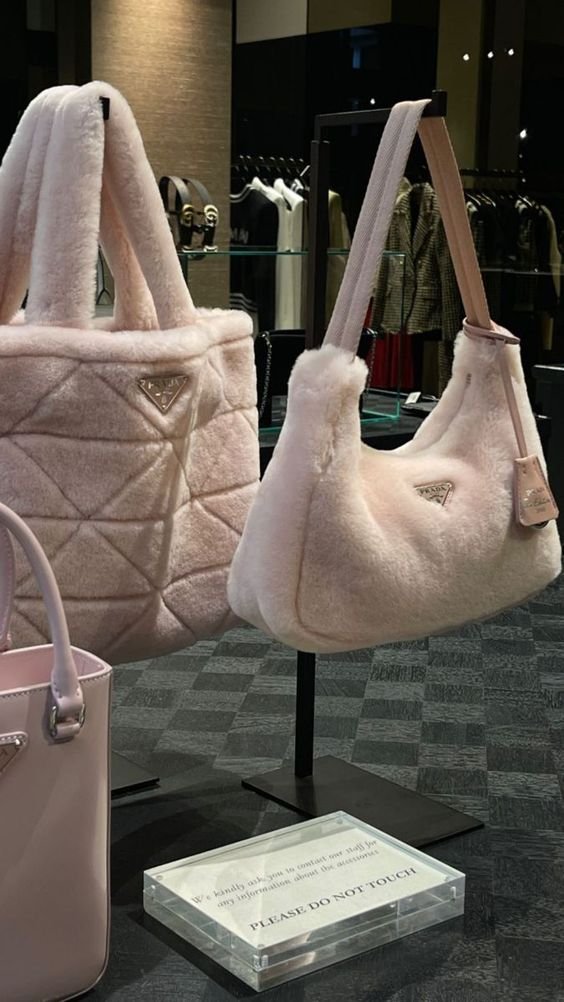 300moods's tweet photo. prada fur bags https://t.co/N22F3iuRvs