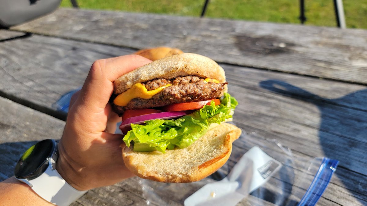 CHEFPK3's tweet photo. @AndyLunique @crownchannel @msdanifernandez #mixedplate I made Smash burgers on a park bench dress as Deku from my hero academia. https://t.co/zSEoJcraOD