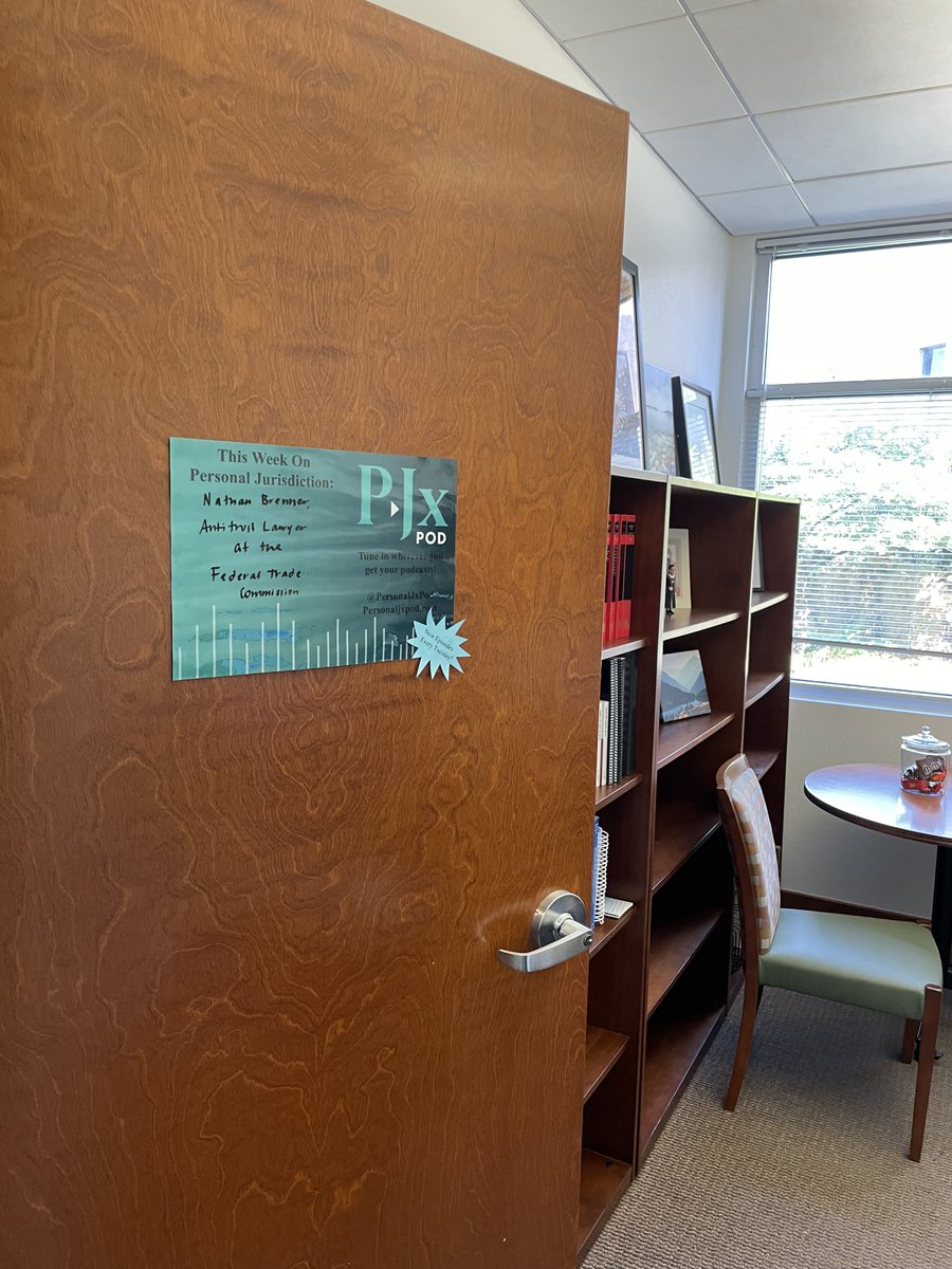 FreedmanAllison's tweet photo. Wanna know what's happening on @PersonalJxPod each week? Stop by my office to find out! #newswagalert https://t.co/T05fxG7DXZ