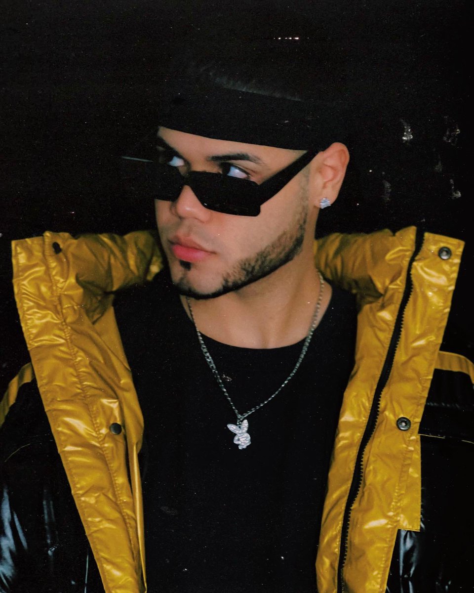 chvrlez_'s tweet image. 🤪🔥