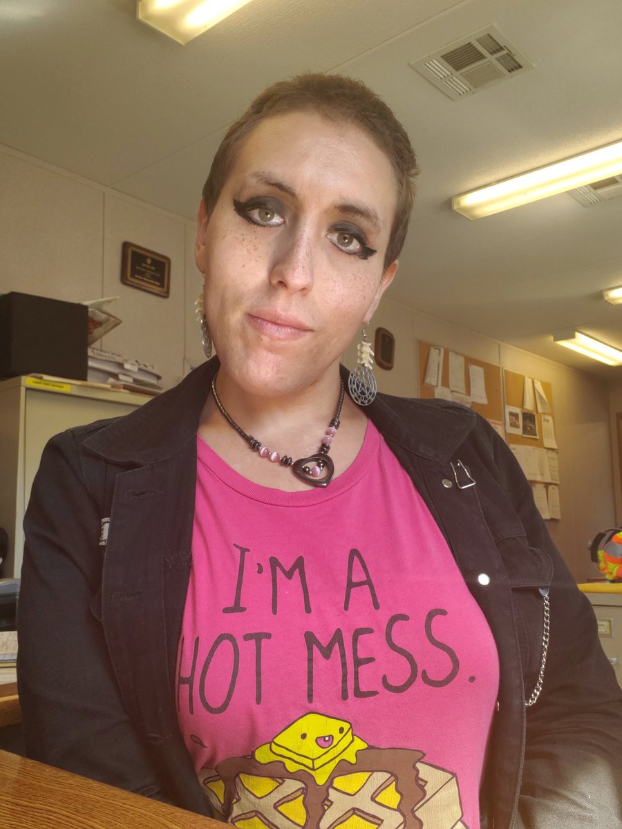 MAV_exe's tweet photo. Happy Tuesday~

#me #transgender #ThisIsWhatTransLooksLike #TransIsBeautiful #TransWoman #GirlsLikeUs #TransGirl https://t.co/Op3iEHeIN5