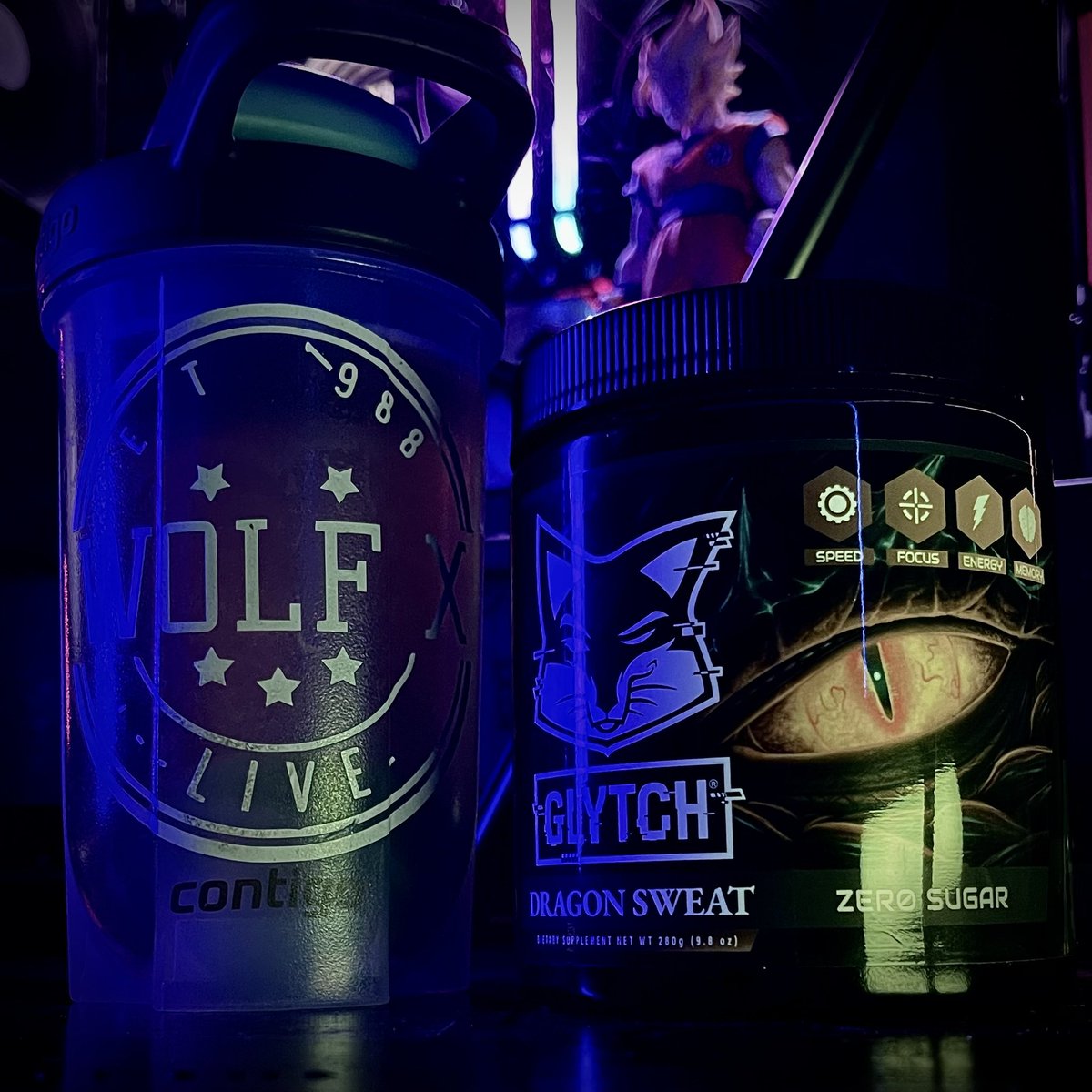 wolfxlive's tweet image. We are LIVE!!!!

More VALORANT, better attitude!

Fueling up with that @GLYTCHEnergy and clicking heads!!!

🔴 twitch.tv/wolfx_live 🔴