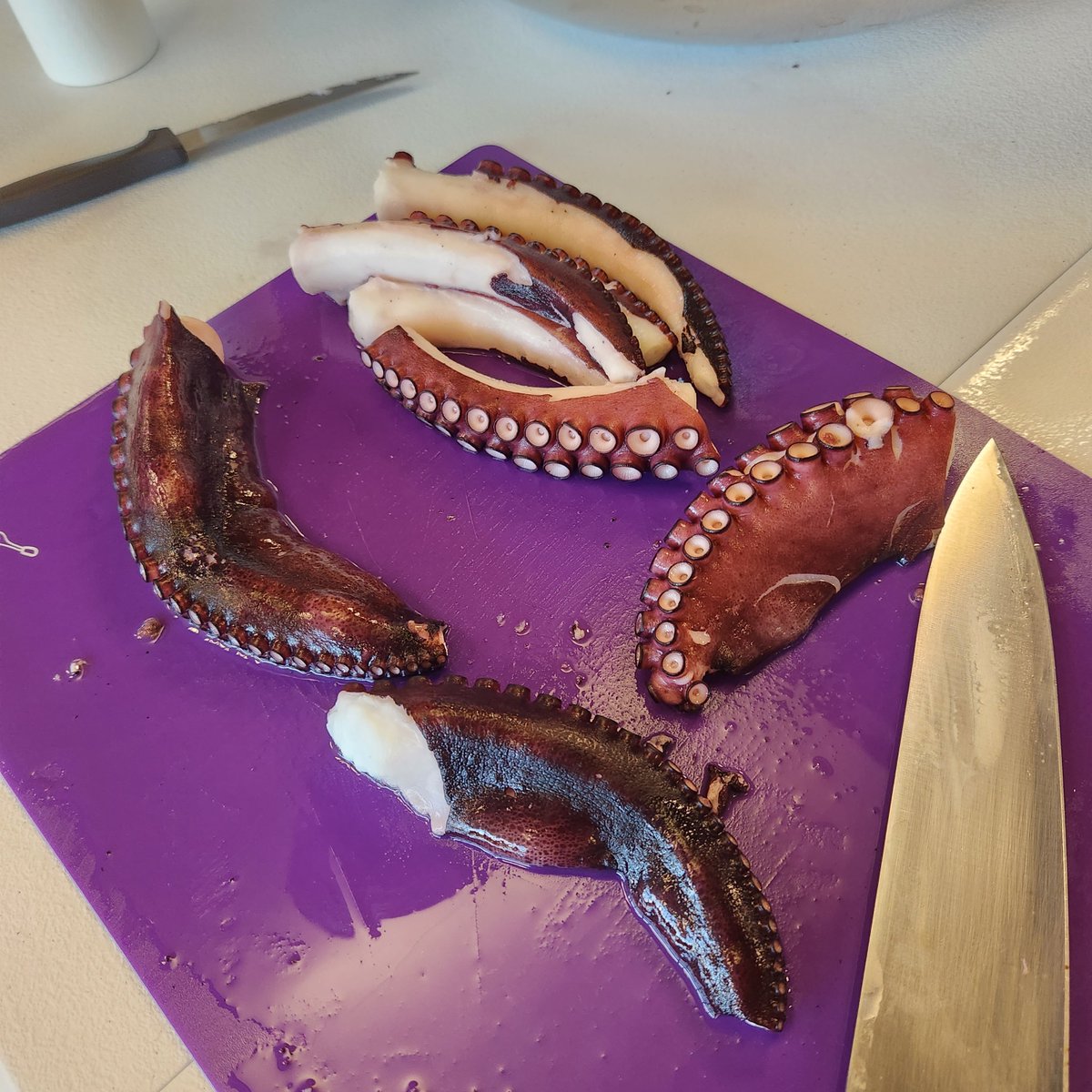 KinneerSra's tweet photo. Students have been busy learning about and celebrating Hispanic Heritage Month in their Spanish classes! We enjoyed presentations and ate pulpo gallego. #learningwithoutlimits #spanishwithsrak #rocketpride https://t.co/93rTeOLWAM