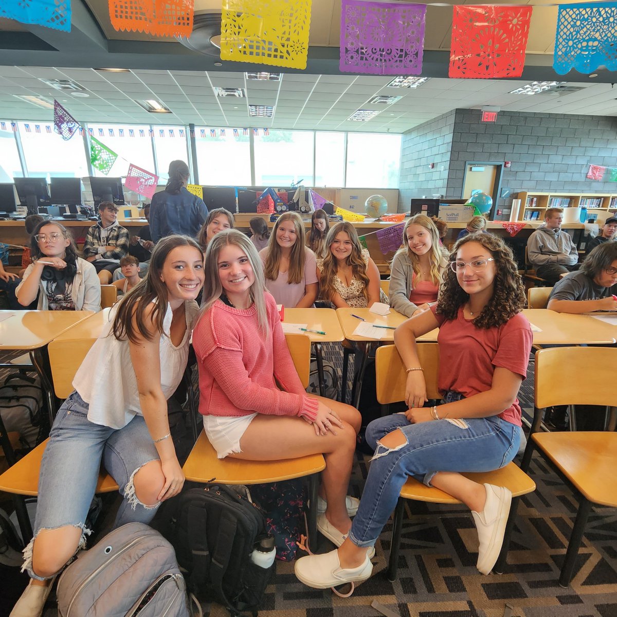 KinneerSra's tweet photo. Students have been busy learning about and celebrating Hispanic Heritage Month in their Spanish classes! We enjoyed presentations and ate pulpo gallego. #learningwithoutlimits #spanishwithsrak #rocketpride https://t.co/93rTeOLWAM