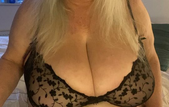 It&rsquo;s that TT day again! So here&rsquo;s a pic of my tits 😊#tittytuesday https://t.co/MRNC2LdnqQ<a href="/tag/tittytuesday"class="tags"><span>#tittytuesday</span></a>