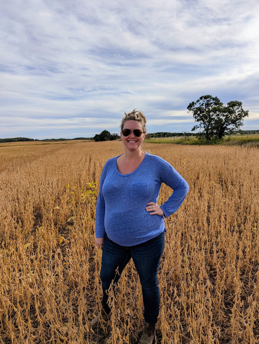 Soybeans have really changed these past two weeks and so am I ! Check out my maternity term position - Eastern Production Specialist with <a href="/MbPulseGrowers/">MPSG</a>. It is a fantastic opportunity to work in the soybean and pulse industry and with a great team! 

agrologistsmanitoba.ca/prod-specialis…