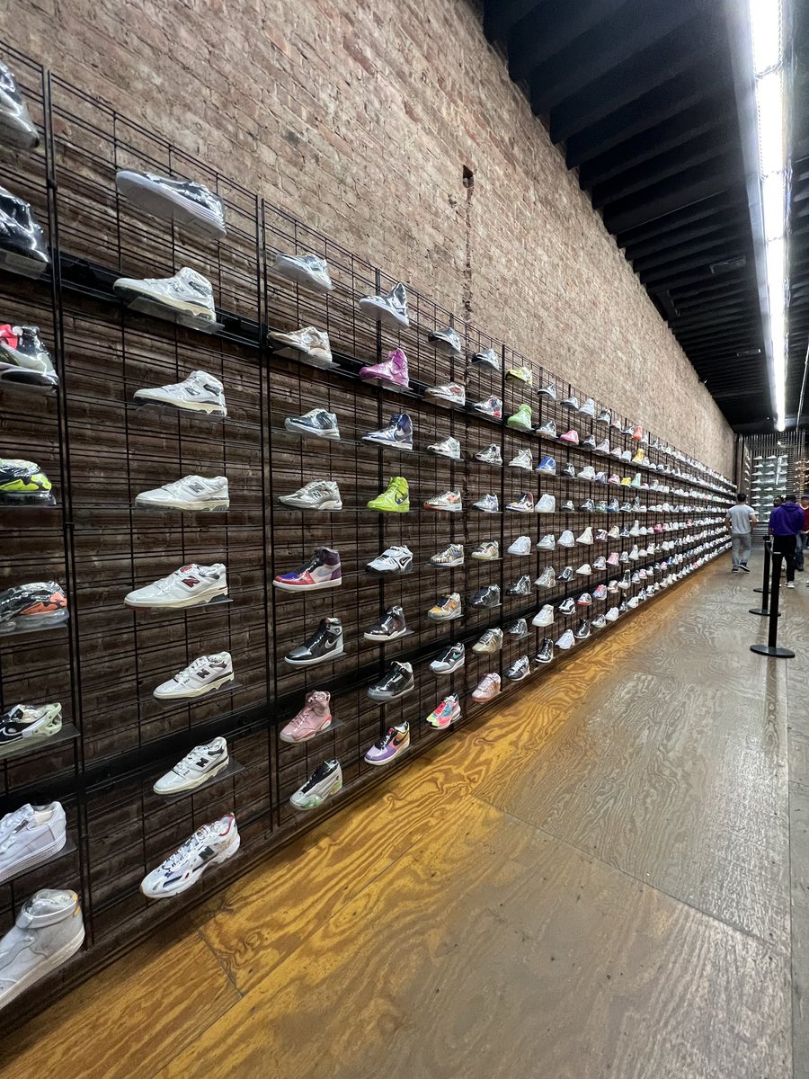 dulcedelechad's tweet photo. Deadass went to new york for the weekend and had a blast https://t.co/WSLtVquj4U
