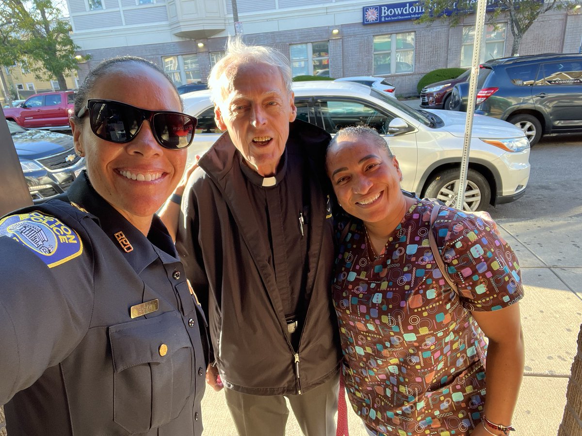 Nora Baston tweet media