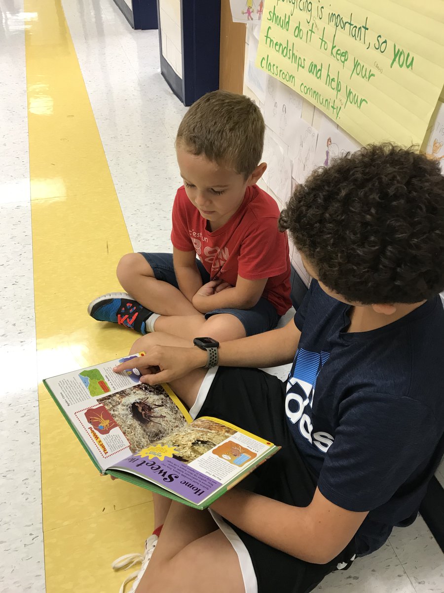 MQian21's tweet photo. Cougar Buddies🌟 Younger students are so lucky to have fabulous 6th grade mentors! @Ms_Lilienthal @haycockcougar https://t.co/2z0qfVOs18