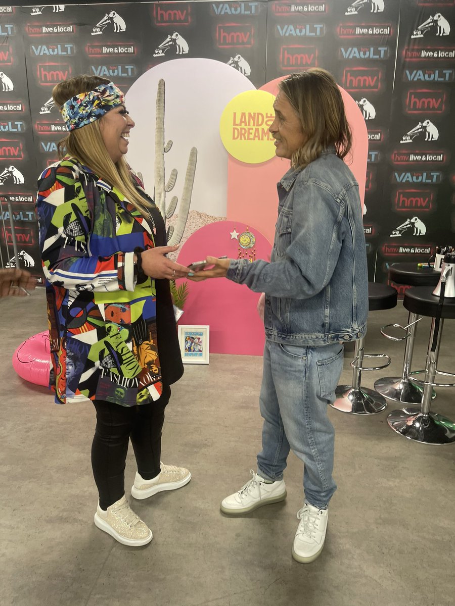 AnitaJayneBooth's tweet photo. Nothing but laughs & good times!!! @OfficialMarkO youโve made my day, my week, my month, my year!!!! #LandOfDreams #lod #letsgetittonumberone ๐๐๐ซ๐๐ฅฐ๐โค๏ธ๐๐ผ https://t.co/w8yB7Mmmlh