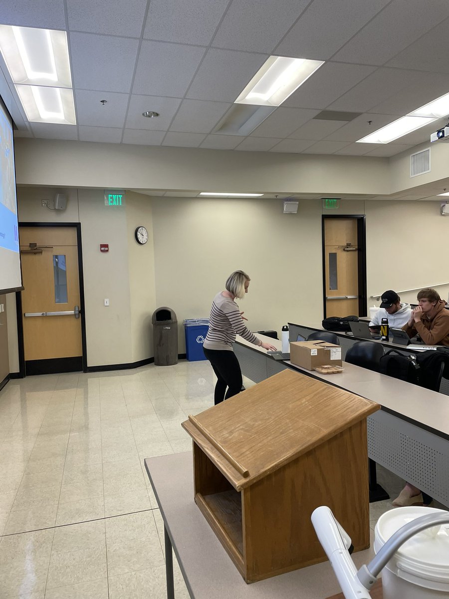 LSCCE_Fulk's tweet image. Appreciate Shanna &amp;amp; Kat of @holderconstruct providing insight to @PurdueCEM juniors about how they evaluate innovation; excellent conversation and ideas abound relative to term projects…Thank you! #BoilerUP #construction #engineering 🚂💛🖤