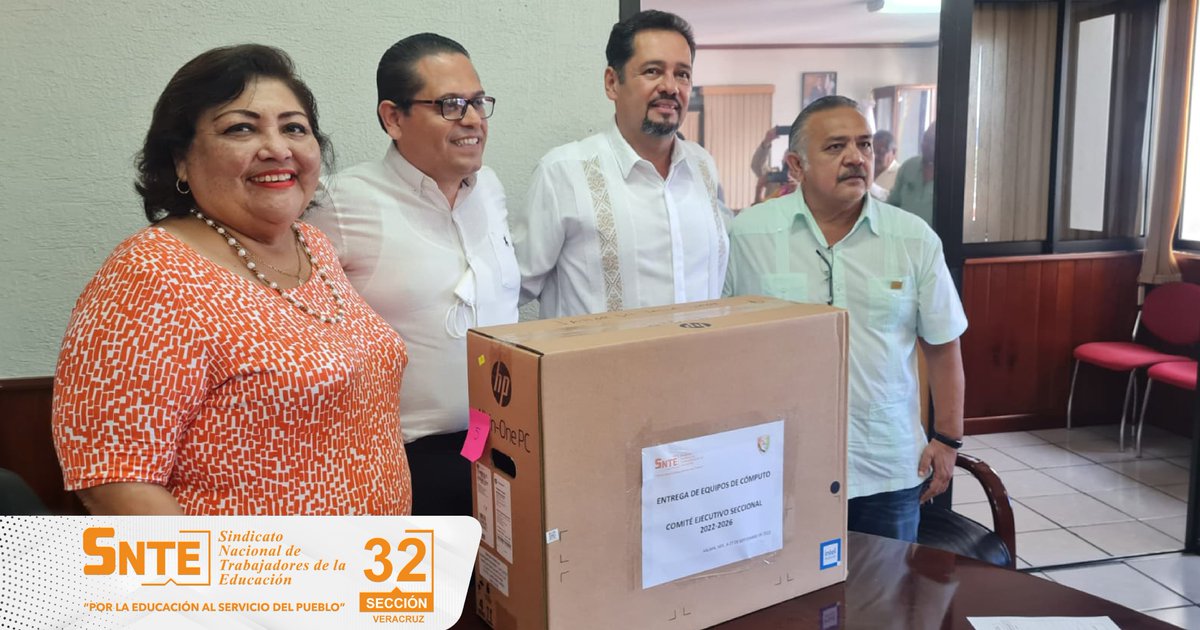 snteseccion32's tweet photo. Para fortalecer el trabajo sindical en beneficio de los trámites de nuestros agremiados el día de hoy se hizo entrega de equipos de cómputo para cada uno de los Srios. de Trabajos y Conflictos de todos los Niveles así como a la Sría. de Negociación Laboral https://t.co/yd3ACGxD1R https://t.co/akG9mRgFgb