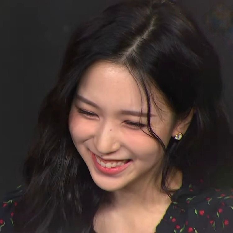 minarihourly's tweet photo. #MINA #미나 #ミナ 🐧 @JYPETWICE https://t.co/KSPE2FwW9e