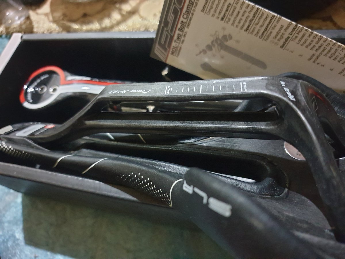 daffafaaiz's tweet photo. Ini juga murah aja
Seatpost FSA K-Force Light Carbon monolink 27,2
belum dipake sama sekali masih, harga retail https://t.co/biKtzC2ucw (seatpost only) ini dijual https://t.co/tZcVy8Z7Ms aja + saddle Selle Italia SLR rail carbon juga jadi match dan tinggal pake deh #fnfjb https://t.co/7ug8PnbFBH