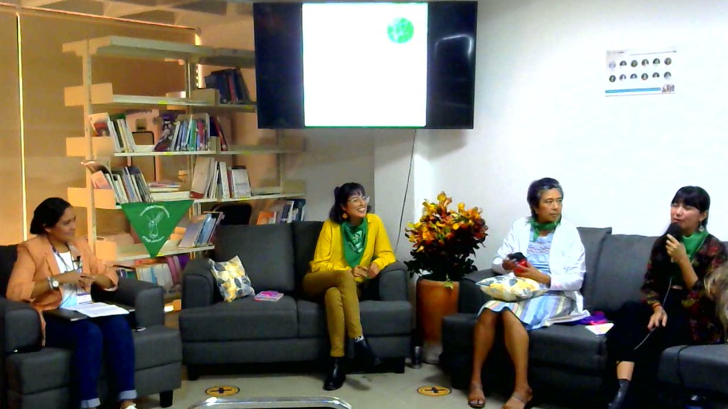 IMMORELOS's tweet photo. 🟢 Estamos en vivo en el 2do. diálogo #NuetrosCuerpos #NuestraSalud #NuestraVida 
Autonomía y derechos sexuales de las mujeres, caminos y demandas históricas del feminismo con Estela Kempis y Nayeli Guadarrama desde el #CENDOC del #IMM #Morelos 

https://t.co/lXxwVXA6UV https://t.co/2N1ykouavj