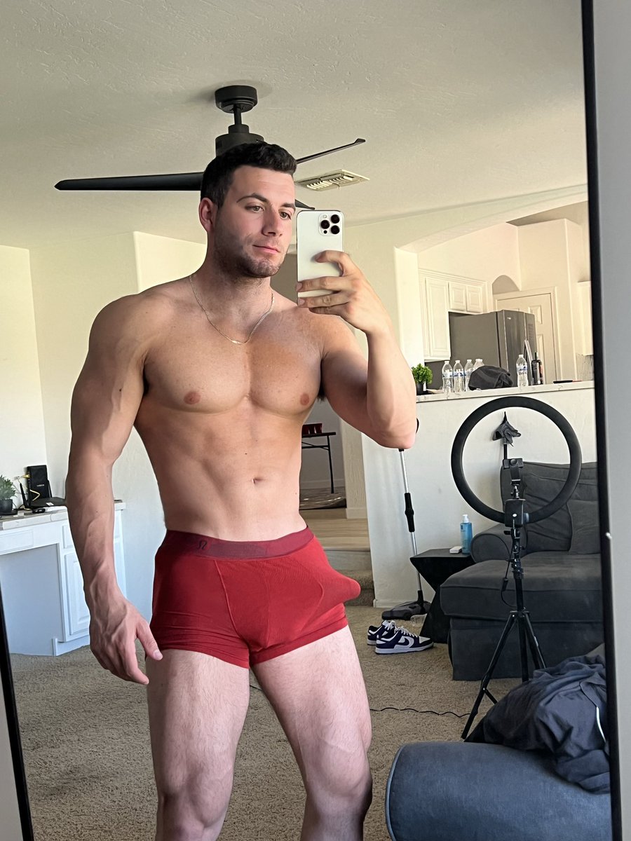 Just got back from the gym. Time to do cardio 😏