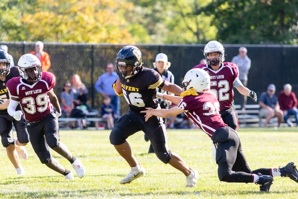 CalvertSchoolMD's tweet photo. Back in action on Krongard Field! Today the Calvert football team took on Boysβ Latin for their first home game of the seasonππ We canβt wait to see what the rest of the season has in store! #LetβsGoMightyBees #MightyBees #CalvertSchoolFootball #Football #MiddleSchoolSports https://t.co/jtXSLntRjO