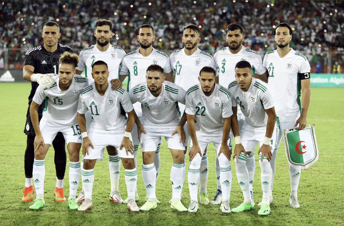 derradjihafid's tweet photo. الجزائر ٢ نيجيريا ١ .. فوز معنوي مفيد .
Algerie 2 Nigeria 1 .. très bon pour le moral https://t.co/L0HXtfNTsF