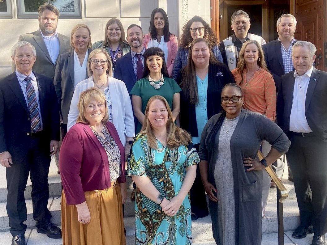 Andrew Van Chau tweet media