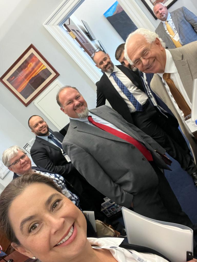 FreshProduceAA's tweet photo. The FPAA had a great day of meetings with AZ Members, including staff from Congressman O’Halleran, Congressman Schweikert, and Congresswoman Lesko’s offices, as part of the @IntFreshProduce Washington Conference.
#PowerofFresh @_PerfectProduce @CiruliBrothers https://t.co/lIkadQuNli