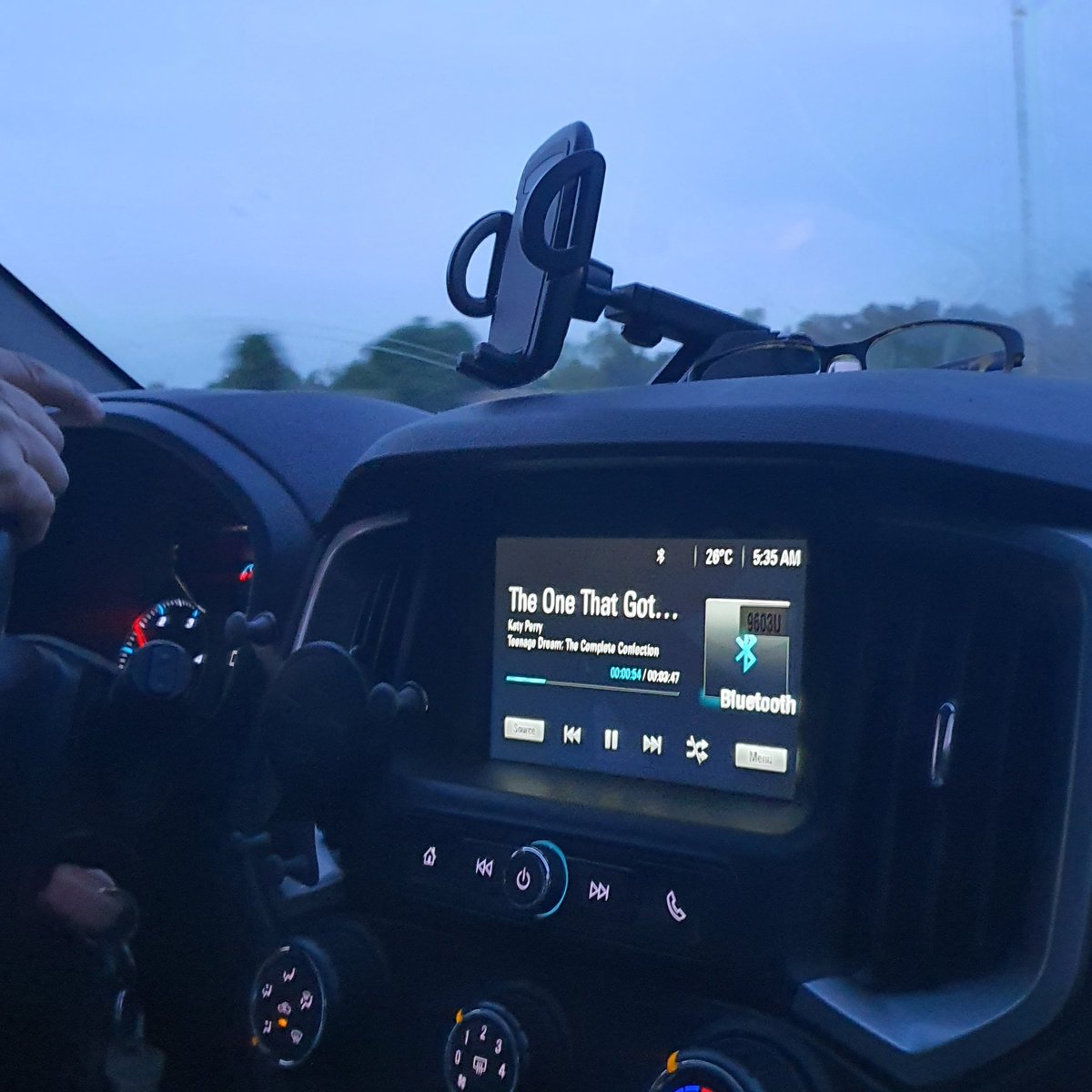 Early morning roadtrips >>