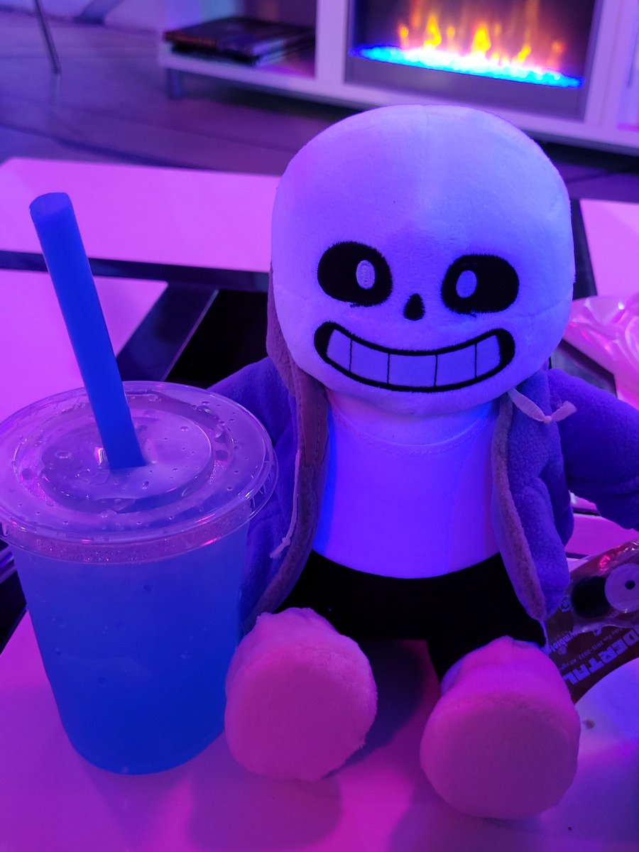 ShinyReuniclus7's tweet photo. Went to the Undertale Requiem Cafe! :D it was super cool! I got a good amount of stuff and the sans drink was my favourite https://t.co/MTlXm8C7tO