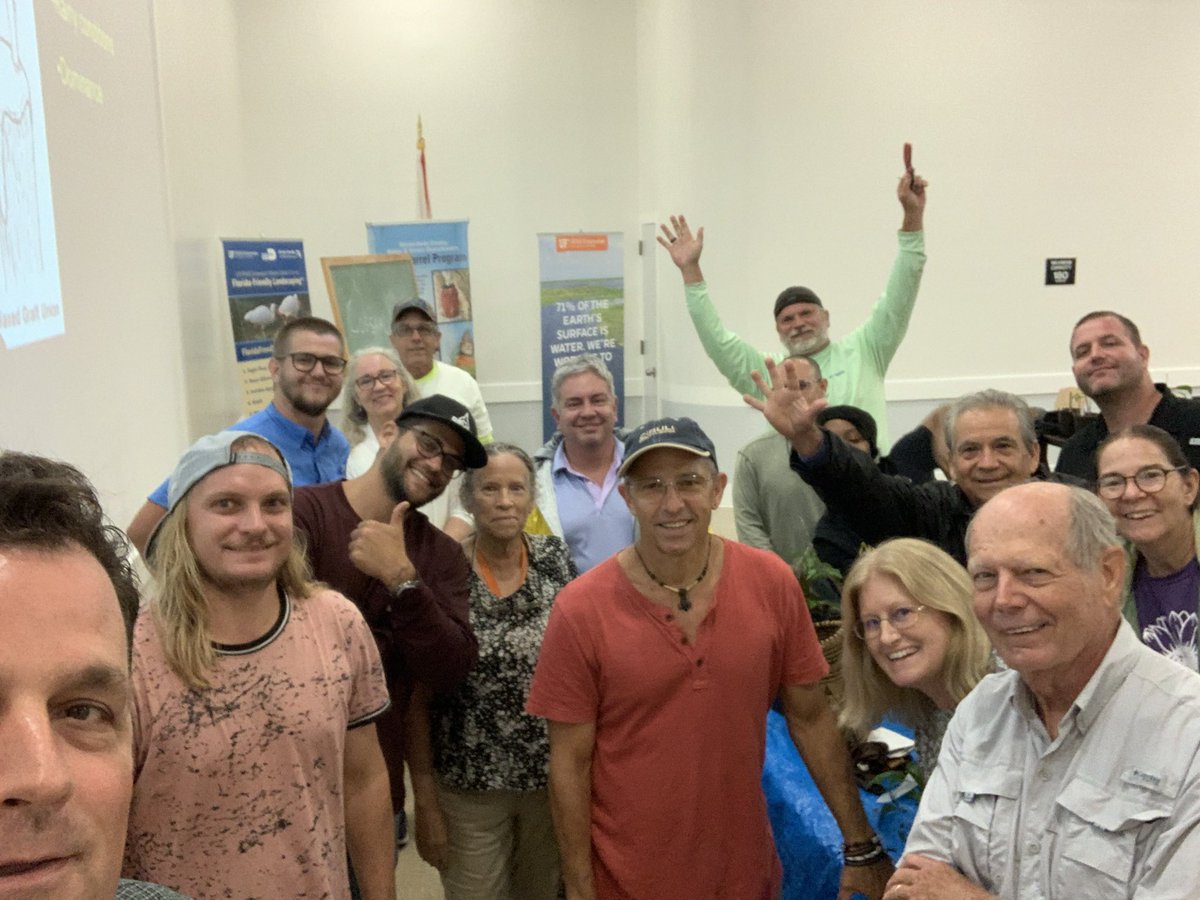 sflhort's tweet photo. Today’s Tropical Fruit Hands-on Propagation Workshop was a big success! Participants braved the rain and learned how to graft, air-layer, make, cuttings, and plant seeds. 🌧🍌🥑🍍🥥🥭#TropicalFruitTuesday @UFTropical @UF_IFAS @MiamiUrbanHort @MiamiDadeParks https://t.co/11ypaKI1XO
