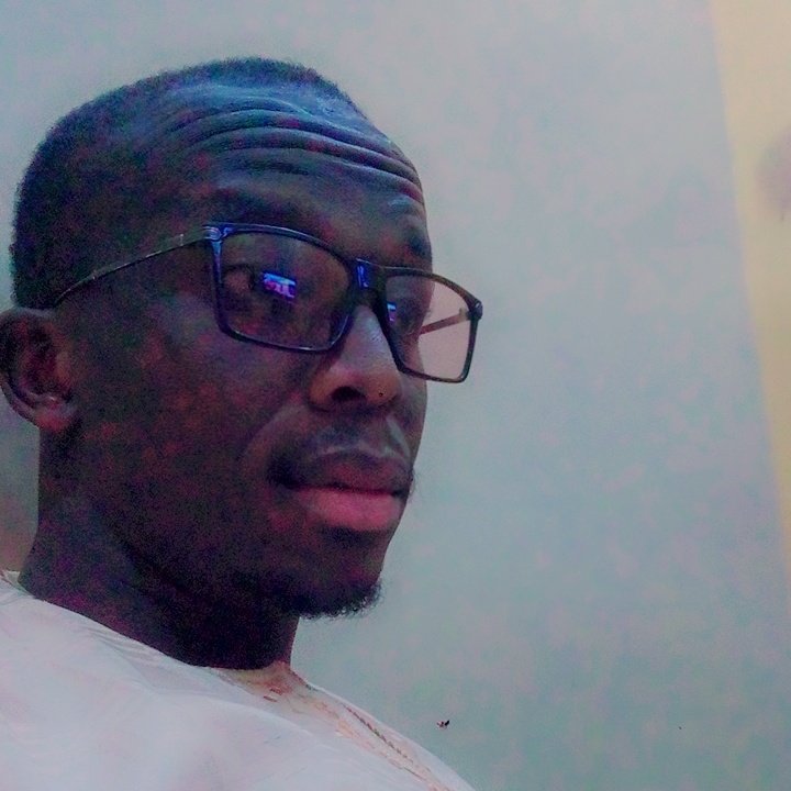 uthmanibras's tweet photo. #NewProfilePic https://t.co/hry1XW3qsg