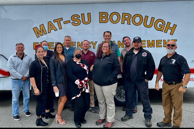 Anchorage_OEM's tweet photo. Anchorage OEM is constantly training, enhancing the knowledge of our staff to ensure we are always ready to serve in any emergency. Pictured (in front row, wearing khakis) is Audrey G. who attended Situation Unit Leader training at Mat-Su Emergency Management.
#PrepMonth https://t.co/3O4uYF8QdU