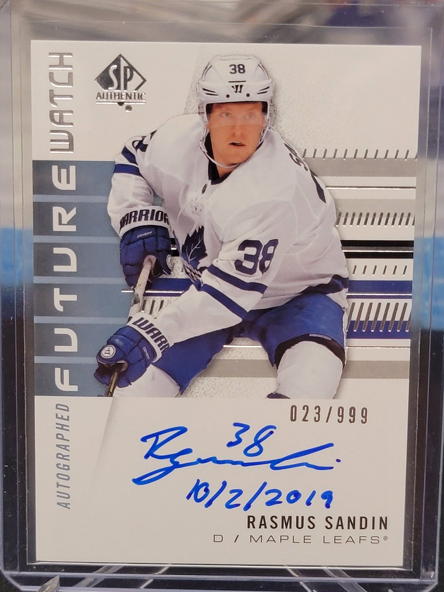 FlyingVCards's tweet photo. 🔥 #FlyingVCards #GroupBreak #705 Highlights! 🔥
Big thanks to all who jumped into this mixer break.
Special congrats to Les & Derek on really crushing it in this one 👏
#UpperDeckHockey #ShowYourHits #Leaf #FutureWatchAuto https://t.co/S692lciakM