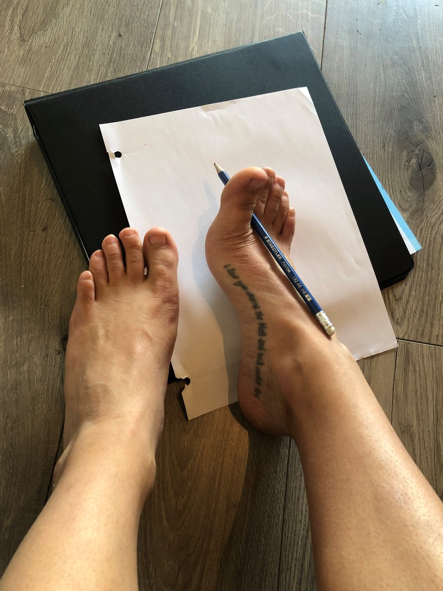 Controlyoursole's tweet photo. You're on my naughty list 

https://t.co/Ao7dXfYyj4

#onlyfansfeet #feetonlyfans #feet #feetfetish #feetpicsforsale #toes #soles #footpics #feetlovers #feetworship #POVFoot https://t.co/6AfXnnDXQ1