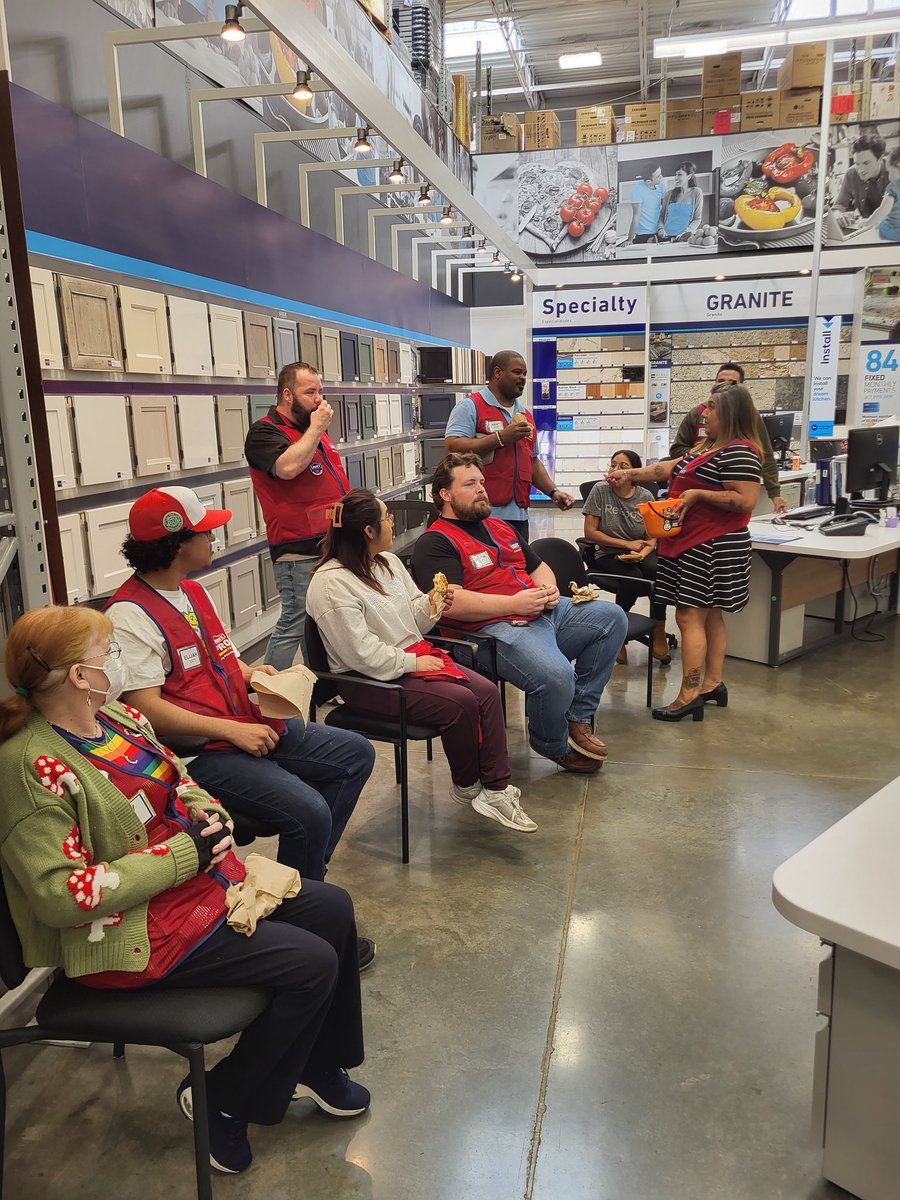 MV2790's tweet photo. Great specially spotlight, we crowned our weekly specially champion. Great job Jenkins https://t.co/nxhstGA0gv