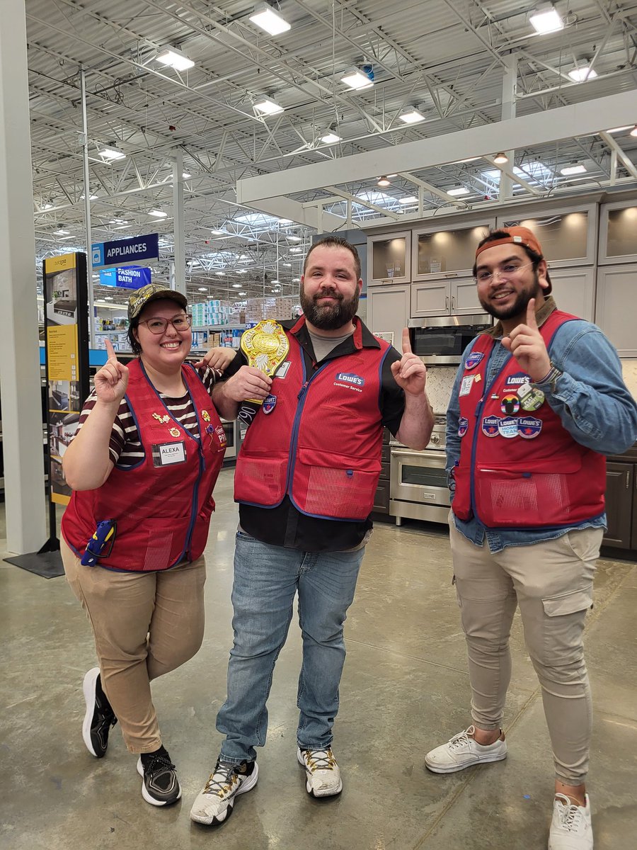 MV2790's tweet photo. Great specially spotlight, we crowned our weekly specially champion. Great job Jenkins https://t.co/nxhstGA0gv
