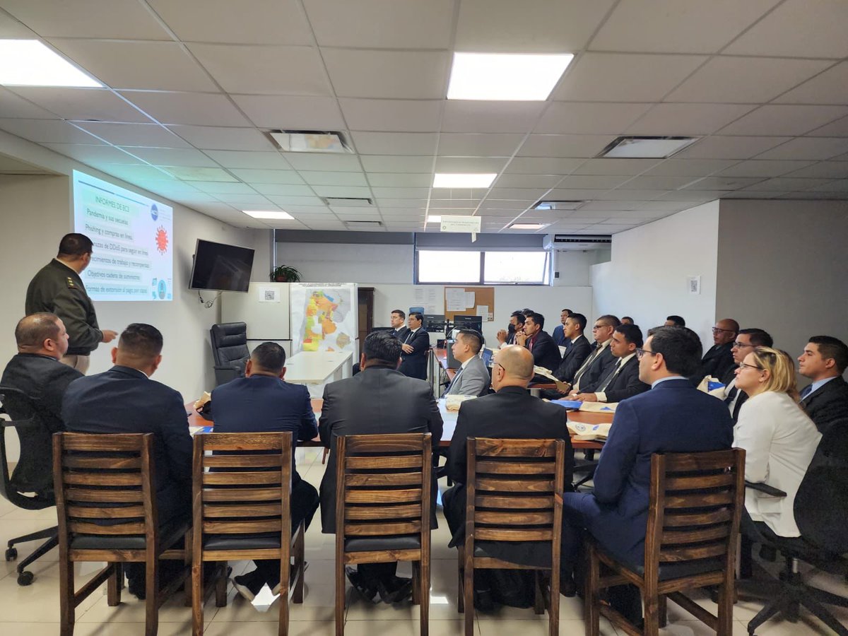 Hoy iniciamos en la ciudad de #BuenosAires el I Curso Internacional de Cibercrimen de AMERIPOL, evento que reúne a expertos del continente.