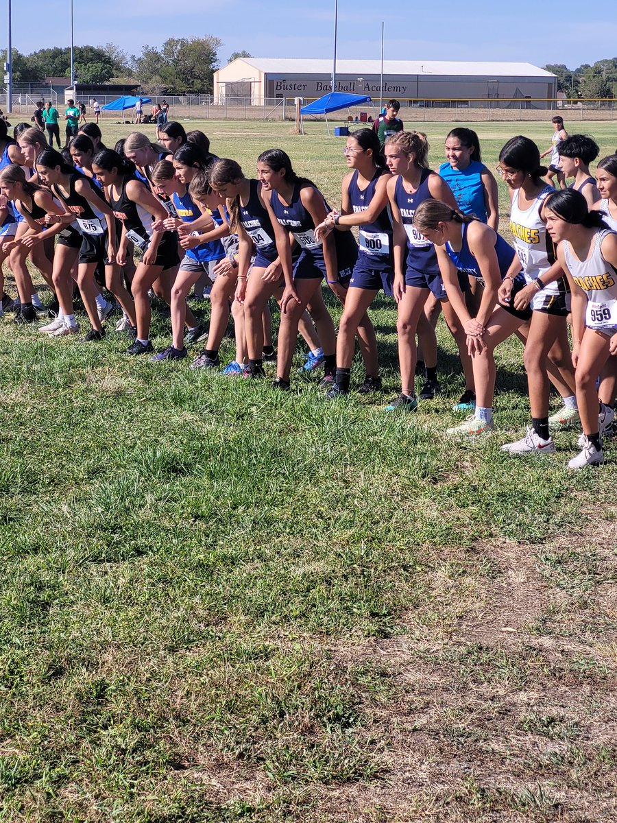 KHMSFalcons's tweet photo. Great job at the GC Cross Country Meet Falcons! Congrats to the 7th grade girls on winning the meet! 
#WeAreKH https://t.co/BXPKKqwAkh