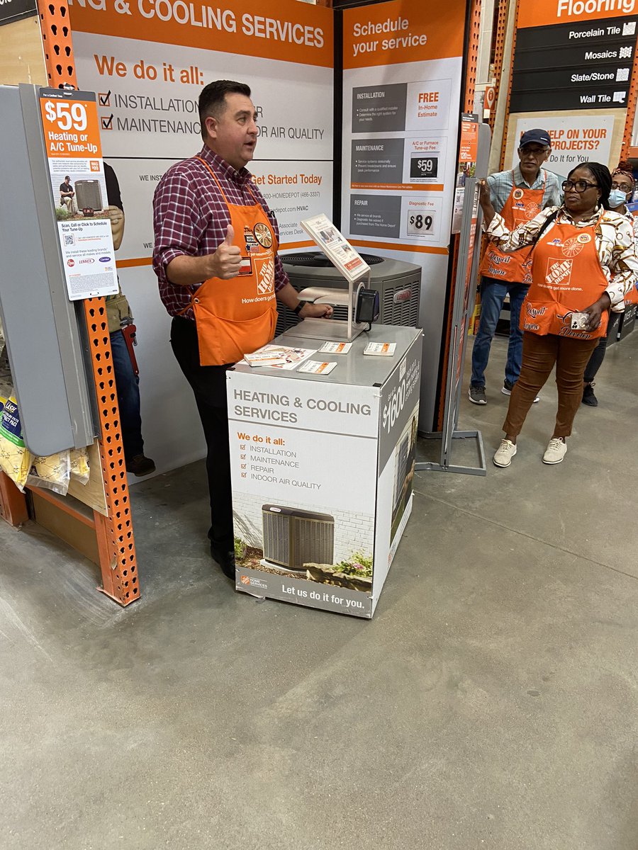 chuckearp11's tweet photo. Huge thank you to Jarrod and Eric for spreading knowledge in D307 today!!!! Thank you Jeff and Mo City for hosting. #pro&amp;specialty @ericbernal01 @JarrodFarmer4 @Ramona_Coleman_ @6546sm https://t.co/nGPBdjijk3