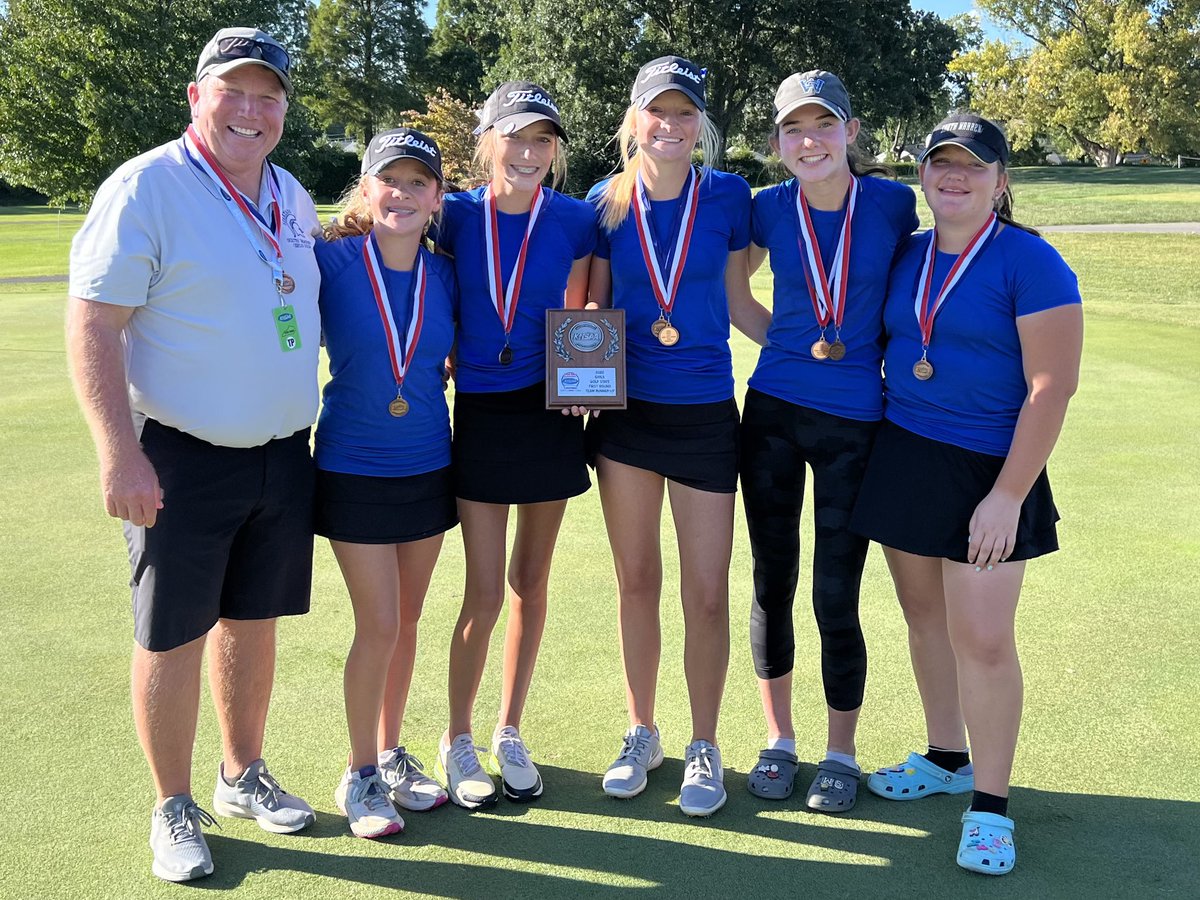 SWHSLadyGolf's tweet image. What an amazing day under windy conditions and tough pin placements. These gals finished runner up at State Round 1 to advance to State Final Rounds. Looking forward to seeing these girls playing more golf 🏆⚔️⛳️🏌️‍♀️⚔️🏆
