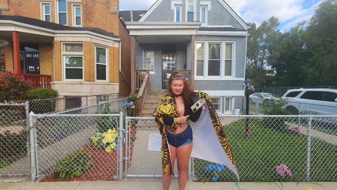 Getting shameless in Chicago #shameless #flashing #chicago https://t.co/ZW3Ahjdrpz<a href="/tag/shameless"class="tags">#shameless</a><a href="/tag/flashing"class="tags">#flashing</a><a href="/tag/chicago"class="tags"><span>#chicago</span></a>