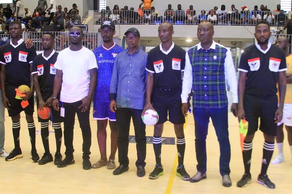 Tournoi de Maracana "CAM TCHIN-TCHIN 2022".
Croire créé les choses. Notre politique, c'est d'apporter notre appui et notre contribution aux jeunes initiateurs et promoteurs de projets. Je suis fier et je tiens à féliciter JM pour avoir cru en lui.