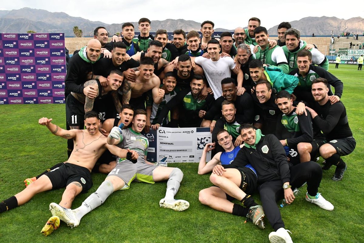 CLARO QUE SÍ 💚🇳🇬

Estamos entre los CUATRO MEJORES de la <a href="/Copa_Argentina/">Copa Argentina AXION energy</a> 👏⚽️