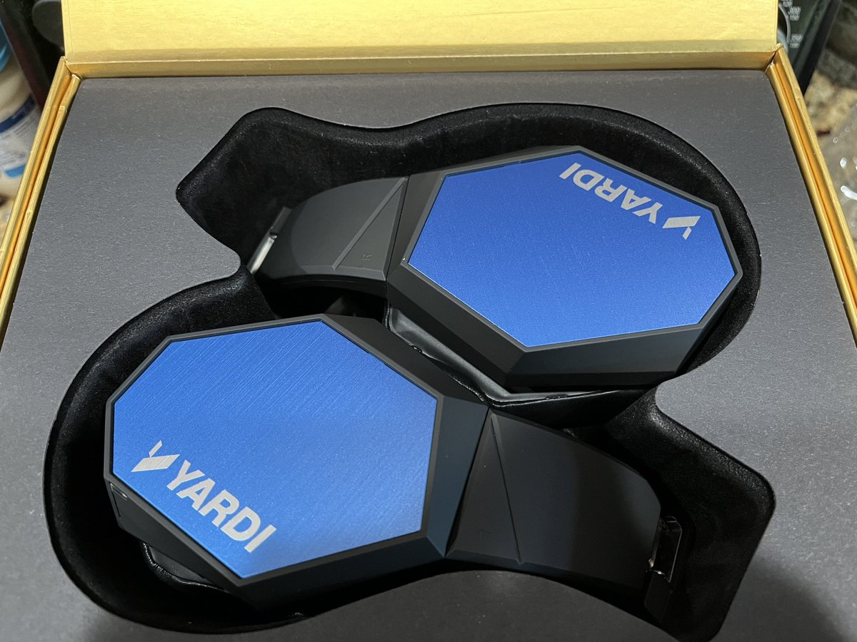 EstateAsset's tweet photo. I won these sweet noise cancellation headphones at #YASC2022 they arrived in the mail today! I am pumped to try these babies out!! Thank you, @Yardi !!! https://t.co/gl9MLaKDwv