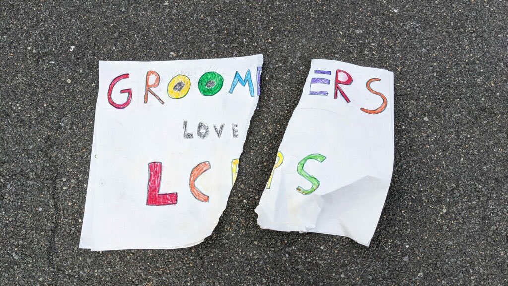 GrizzlyPoppa's tweet photo. This is a travesty. Radical leftists destroyed this sign made by LCPS Students. https://t.co/fcXzDcto0M