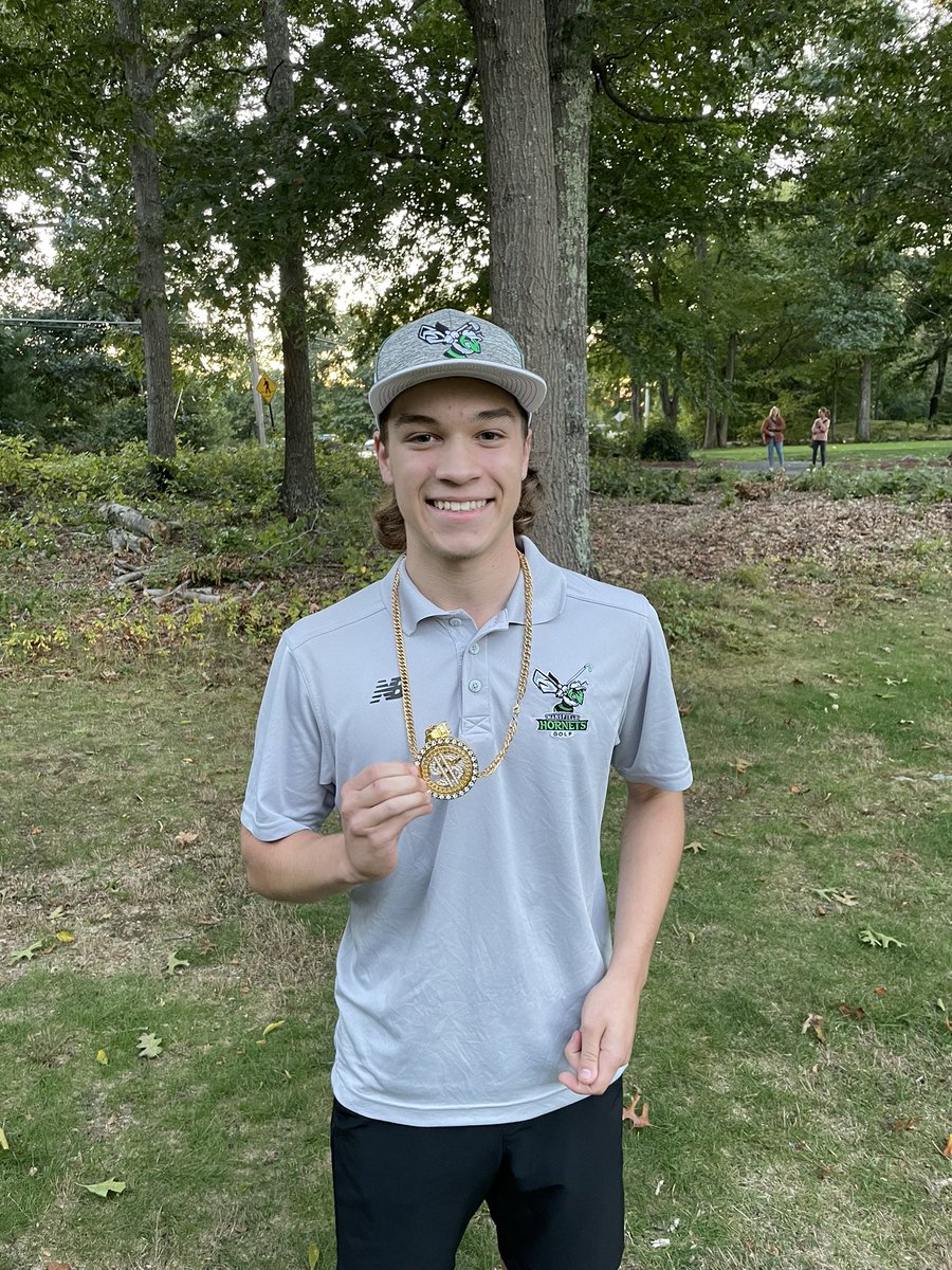 MHSHornetsgolf's tweet photo. Hornets start the week with an extraordinary 150-165 win over Foxboro!!
Urban the birthday boy with a medalist round of 36.
Nieratko-37
McClean- 37
Vokey- 40
#swingbling goes to Cody Nieratko for his impressive round of 37 🐝 ⛳️ https://t.co/VuqMvoTtOT