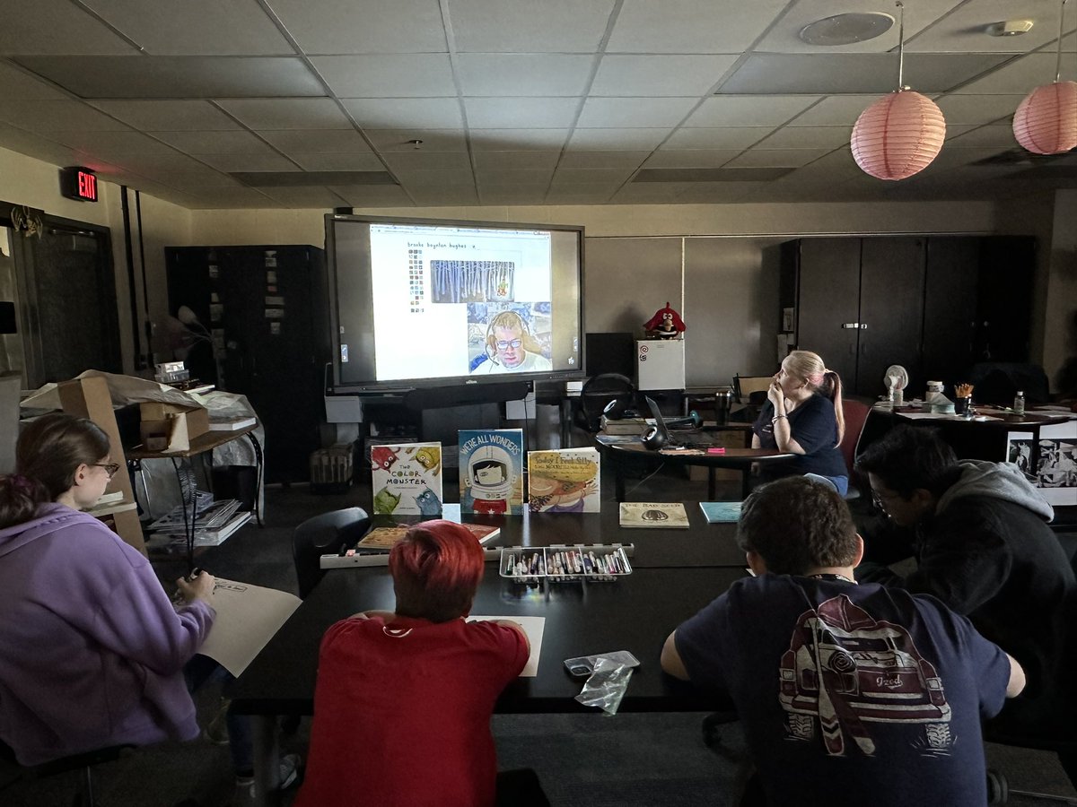Thank you Mrs. Mooney for letting me crash your Graphic Design class discussion today! I loved seeing the #ThoughtThursday word wall implementation too! <a href="/NewTechCoppell/">New Tech High @ Coppell</a> #NTHCinspire #CISDESLBIL