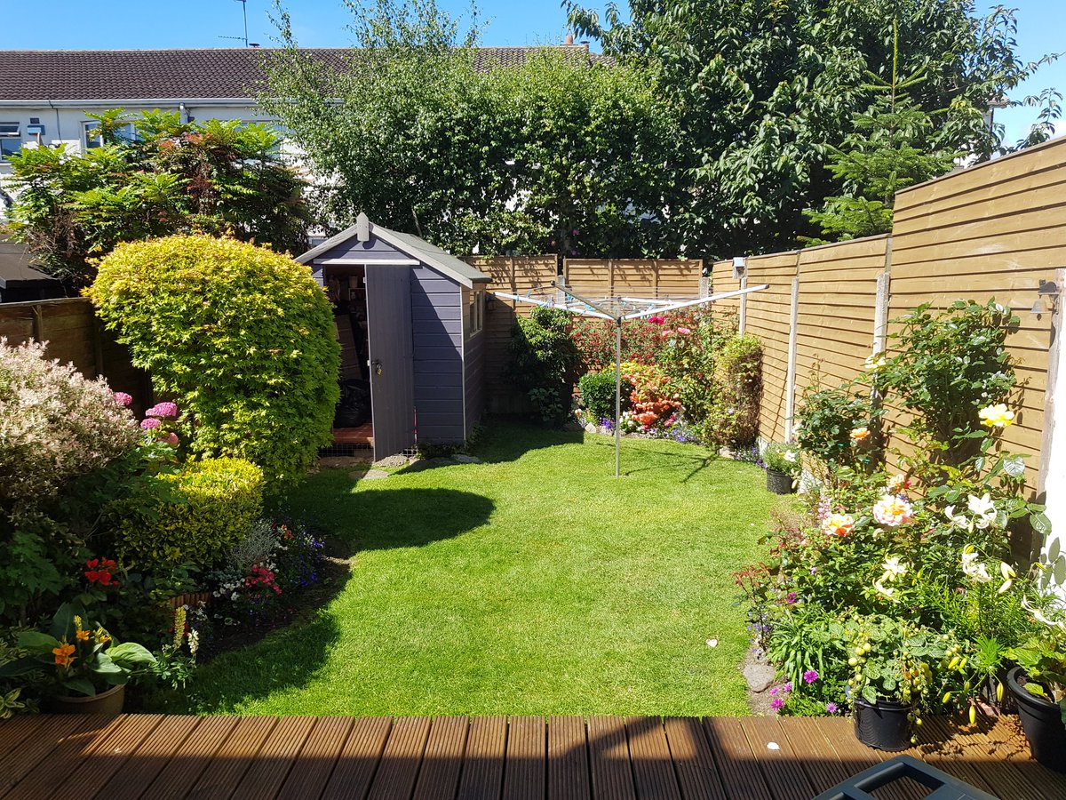 test Twitter Media - #propertyforsale in Drimnagh Dublin 12 #ideally situated close to major transport link inc Luas/Dublin bus/Naas Road/M50 and City Centre.Modern 3 Bed house in Walk in condition. Large room with ample storage. Off street parking 3 Landsdowne valley crescent. @AuctioneeraIre 🥰🥰 https://t.co/4VprVWOgiF