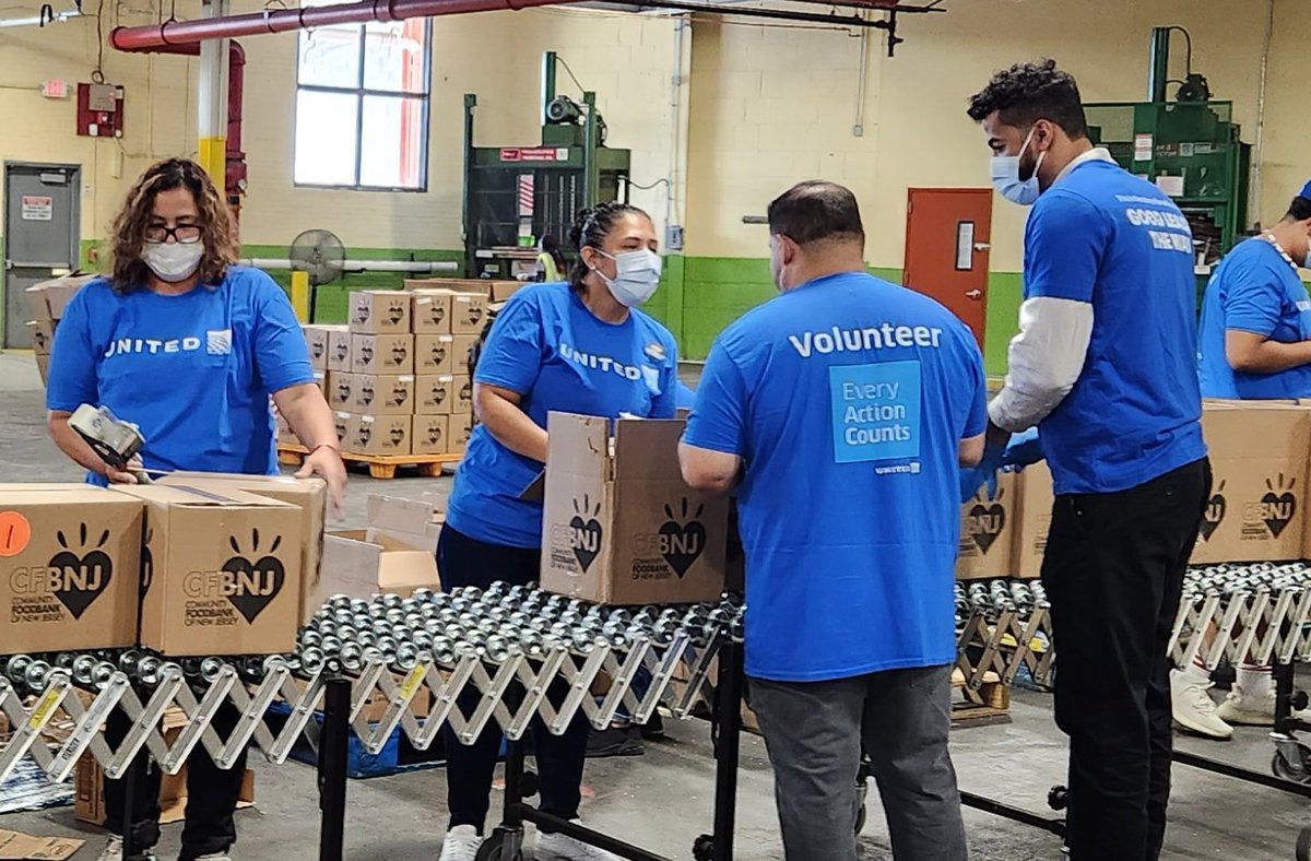 We love #beingunited and helping our community at the Community Food Bank of NJ. #Goodleadstheway #United #UAEWRAO #yourcause