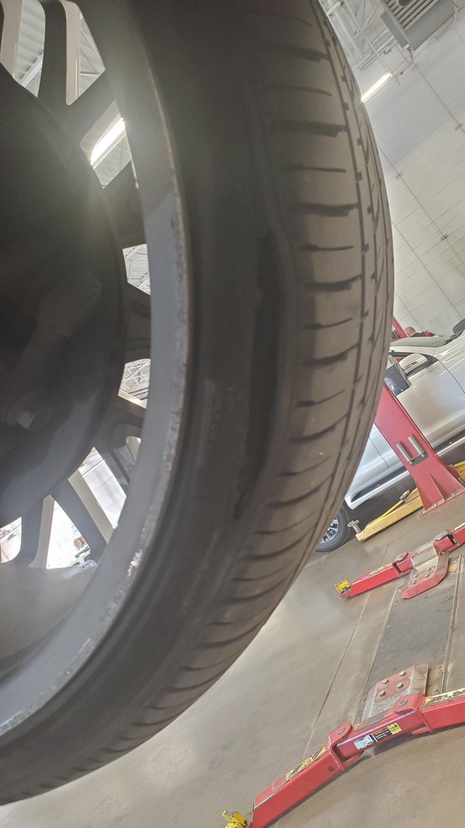 The808Ape's tweet photo. Highly discourage anyone from buying Venom Power tires. Went to get tires rotated and found this. These were bought brand new in March..roughly 5k miles on them and never hit anything. All 4 had separation on the inside.  #venomtires #venompower #venompowertires https://t.co/yEdY7BZz3a
